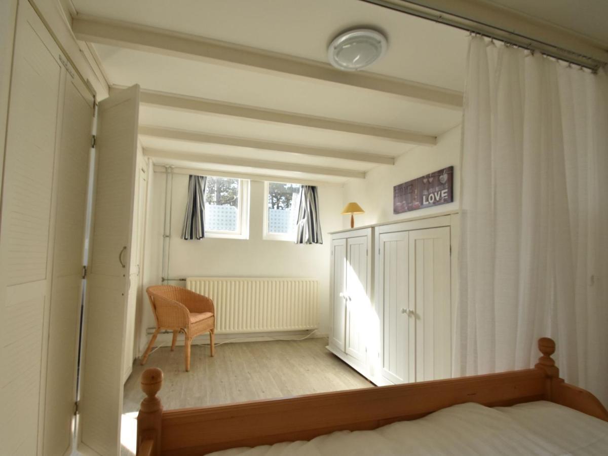 Quaint Holiday Home in Bergen aan Zee near Sea Buitenkant foto